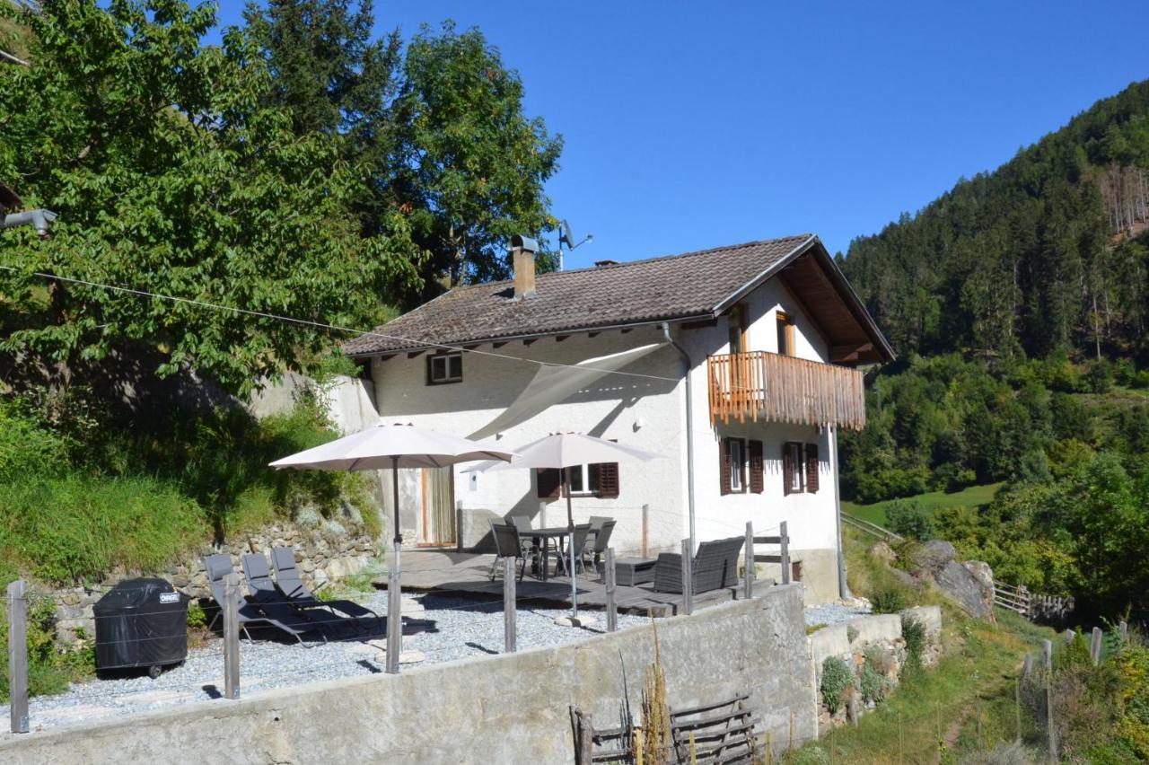 Stilfser Haeuschen Mit Blick Auf Koenig Ortler Villa Luaran gambar