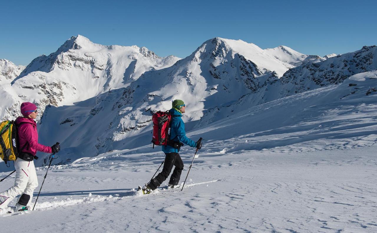 Stilfser Haeuschen Mit Blick Auf Koenig Ortler Villa Luaran gambar