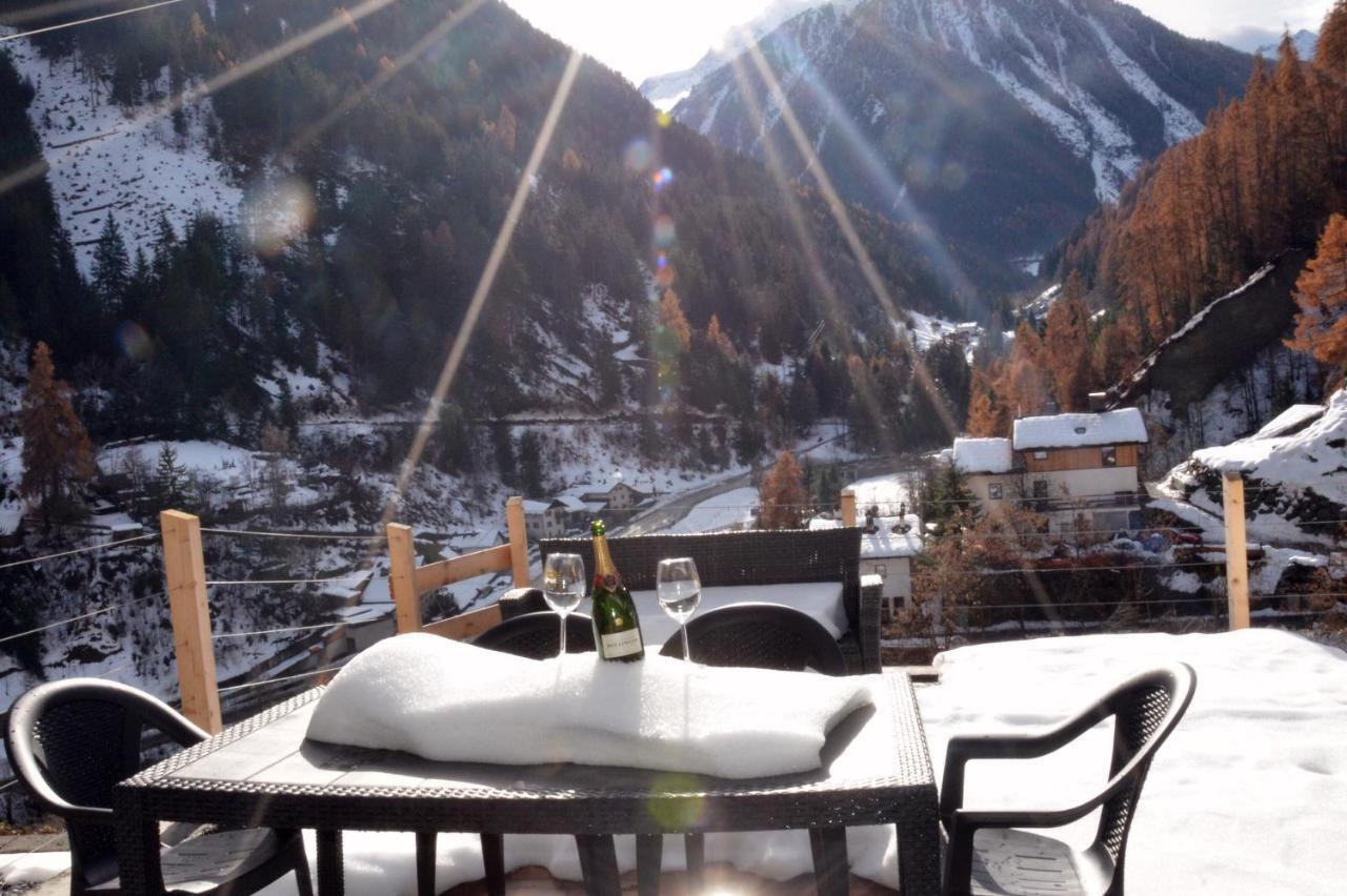 Stilfser Haeuschen Mit Blick Auf Koenig Ortler Villa Luaran gambar